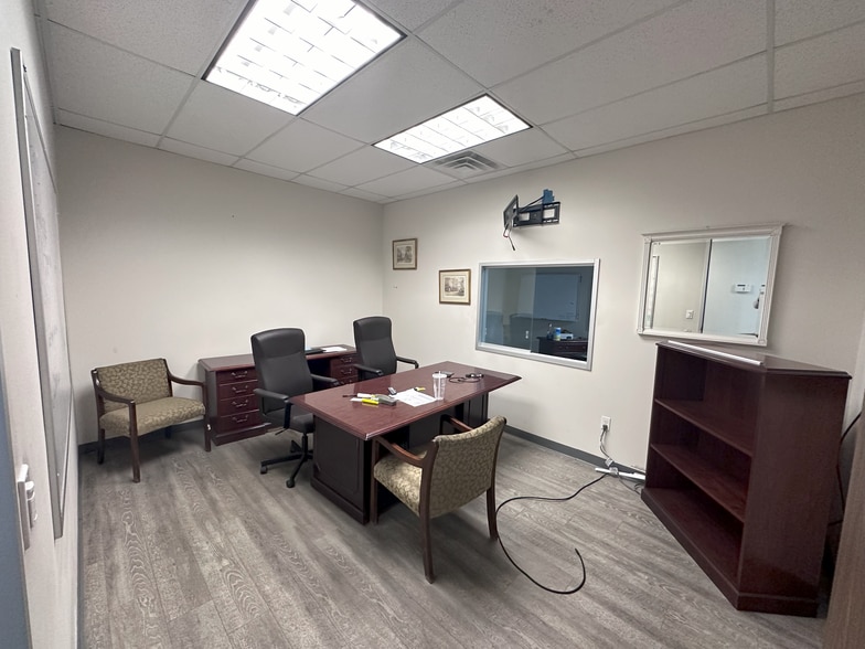 10016 N US 59 Hwy, Houston, TX à vendre - Photo intérieure - Image 3 de 17