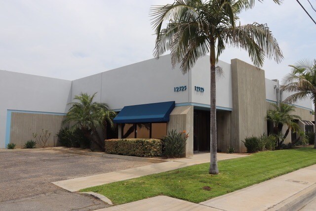 12325 Florence Ave, Santa Fe Springs, CA à vendre Photo du bâtiment- Image 1 de 1