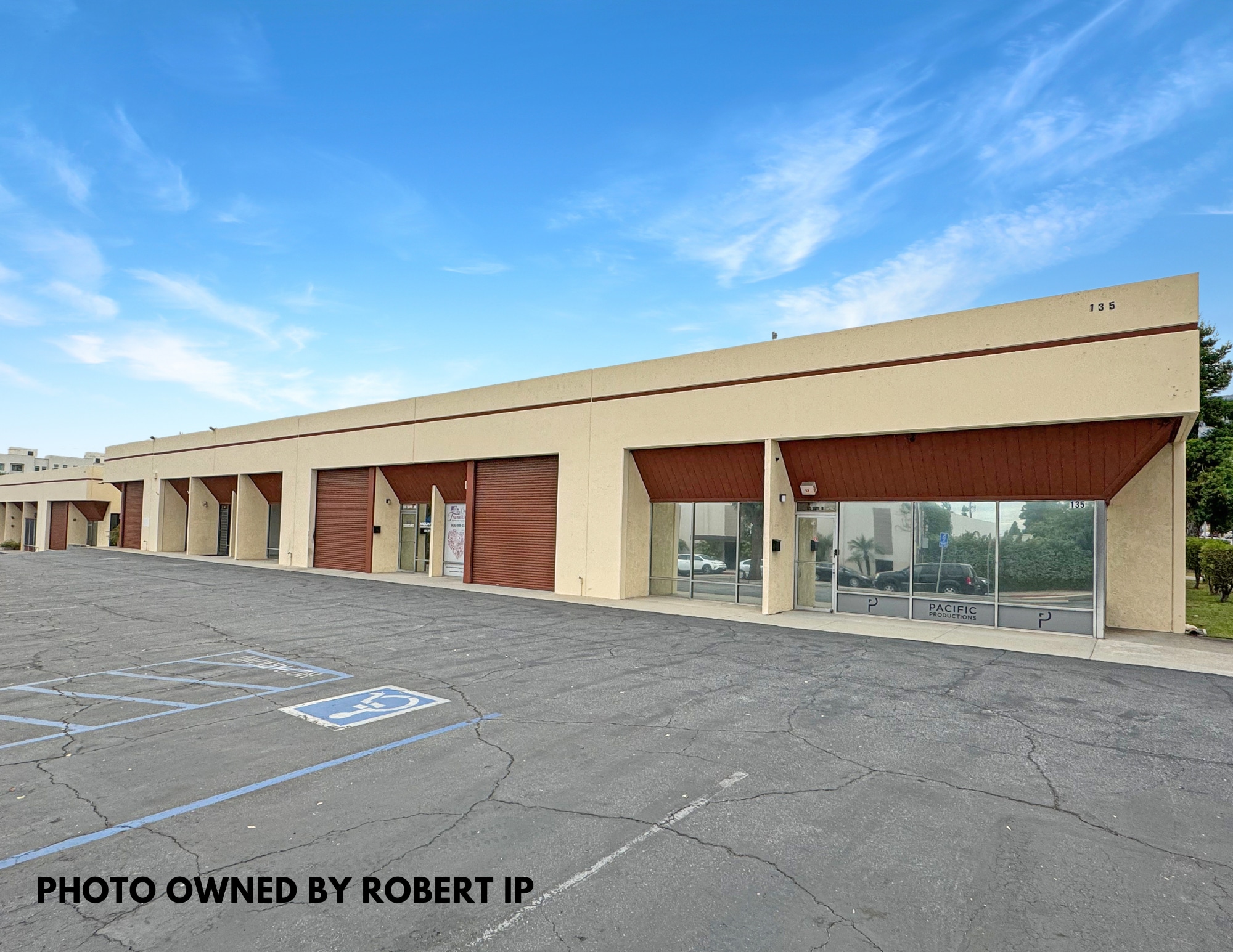 135 E Chestnut Ave, Monrovia, CA for lease Primary Photo- Image 1 of 3