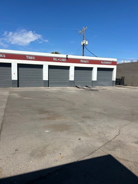 4218 N Central Ave, Phoenix, AZ à louer - Photo du bâtiment - Image 3 de 16