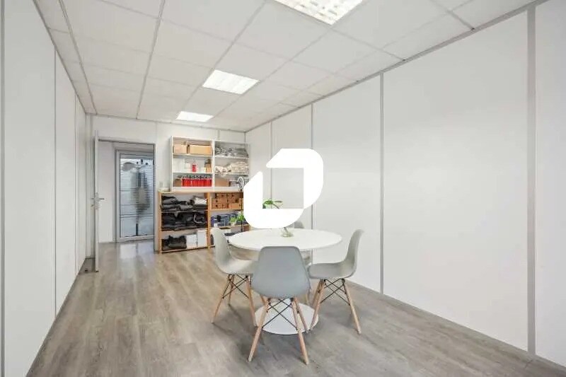 Office in Levallois-Perret for sale - Interior Photo - Image 3 of 15