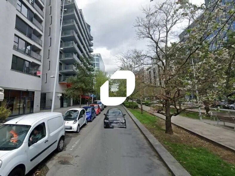 Commerce de détail dans Boulogne-Billancourt à louer - Photo du bâtiment - Image 1 de 1