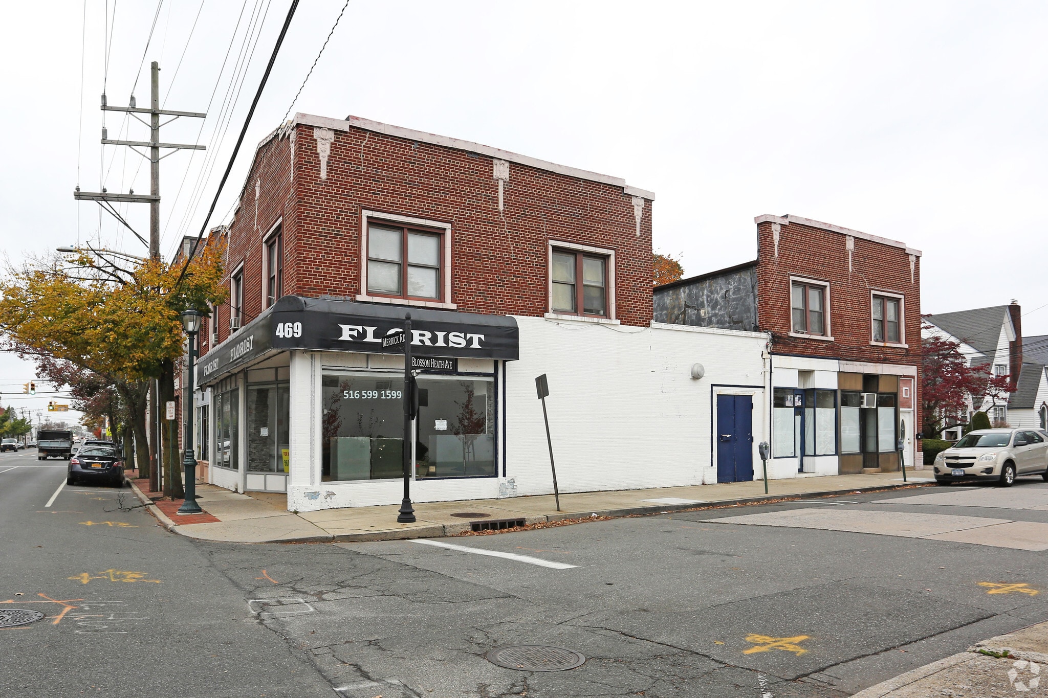 469 Merrick Rd, Lynbrook, NY for lease Primary Photo- Image 1 of 10