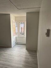 1019 Farmington Ave, Bristol, CT for lease Building Photo- Image 1 of 11