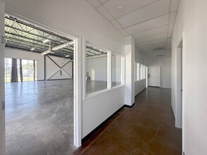 11501 N Sam Houston Pky E, Humble, TX for lease Interior Photo- Image 2 of 9