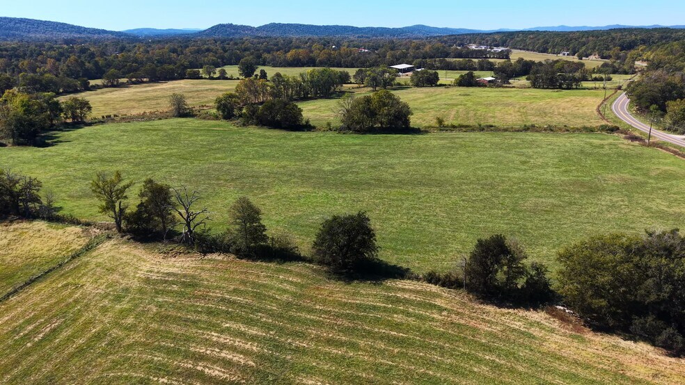 360 Hwy 27 N, Mount Ida, AR à vendre - Vidéo sur l’inscription commerciale - Image 2 de 42