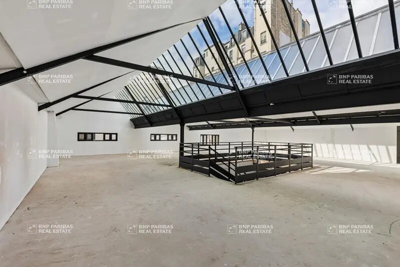 131 Boulevard Saint-Michel, Paris for lease Interior Photo- Image 1 of 16