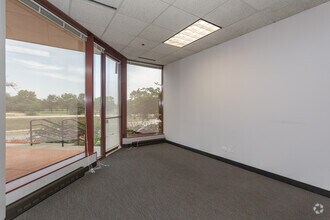 1100 W Lake Cook Rd, Buffalo Grove, IL for lease Interior Photo- Image 2 of 4