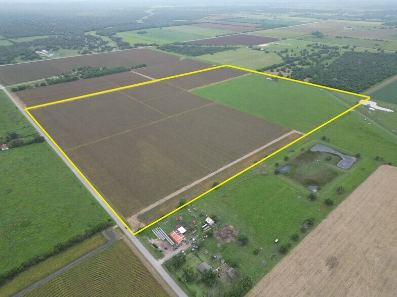 0 Schultz Road, Damon, TX à vendre - Aérien - Image 2 de 3