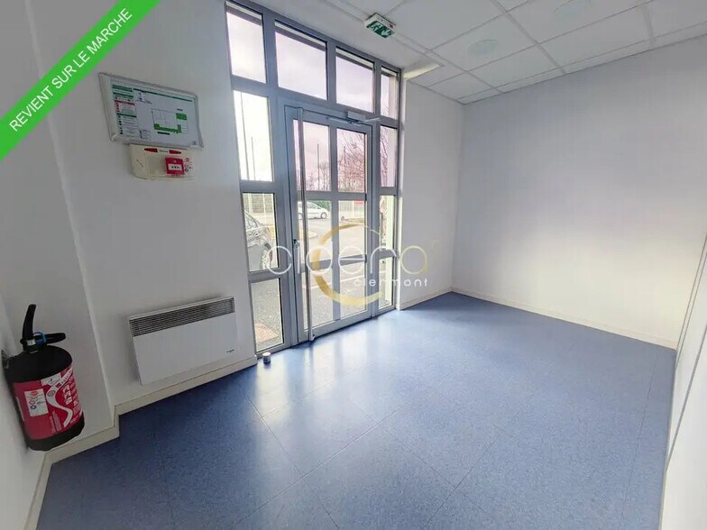 Office in Clermont-Ferrand for lease - Interior Photo - Image 1 of 5
