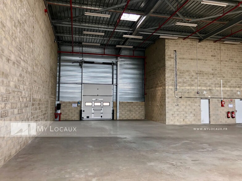 Route Principale Du Port, Gennevilliers for lease - Interior Photo - Image 3 of 10