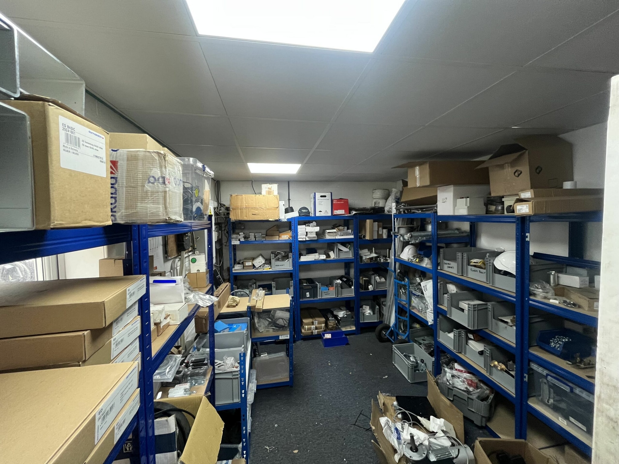 Aston Ct, Warrington for lease Interior Photo- Image 1 of 5