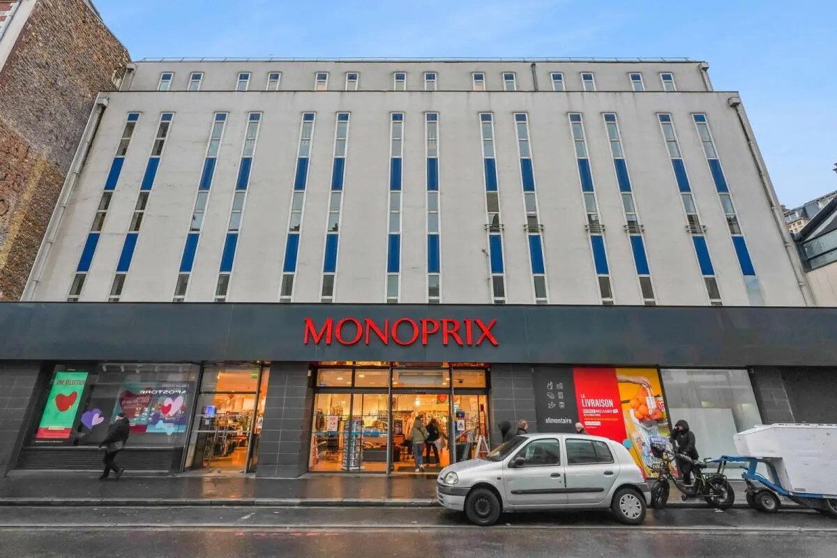 Office in Asnières-sur-Seine for lease Building Photo- Image 1 of 9