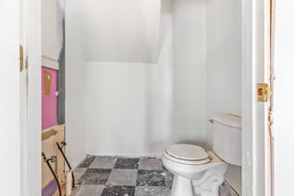 736 Forest Ave, Portland, ME à vendre Photo intérieure- Image 2 de 14