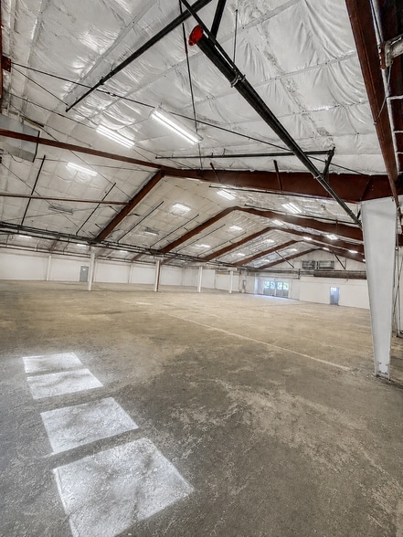 99 Farm Rd, Bangor, ME for lease - Interior Photo - Image 2 of 4