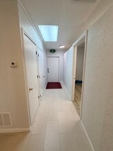 325 W Venice Ave, Venice, FL for lease Interior Photo- Image 2 of 9