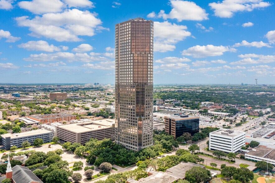 5847 San Felipe St, Houston, TX à louer - Photo du bâtiment - Image 3 de 30