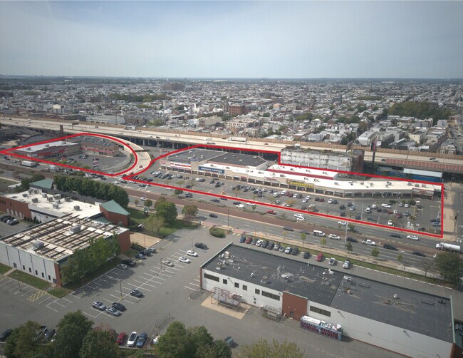 Plus de détails pour 1100 & 1300 S Christopher Columbus Blvd – Commerce de détail à vendre, Philadelphia, PA