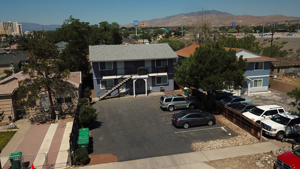 645 Quincy St, Reno, NV à vendre - Photo du bâtiment - Image 3 de 14