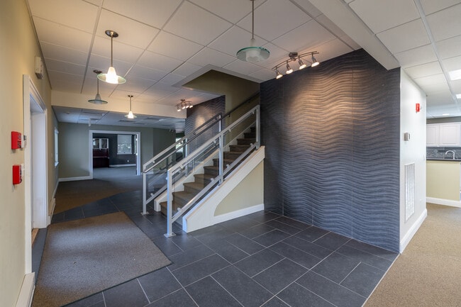 Plus de détails pour 100 Quarry Rd, Hamburg, NJ - Bureau à louer