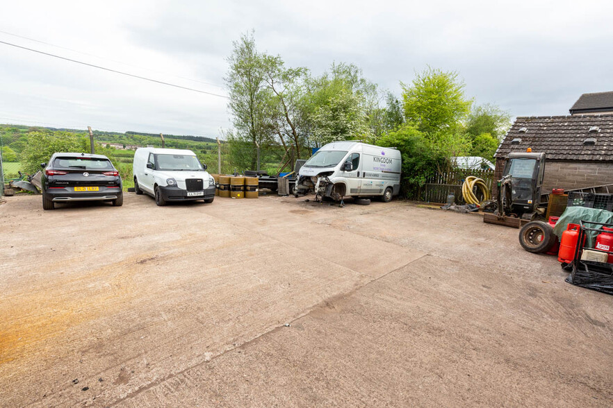 Glasgow Rd, Bonnybridge for lease - Building Photo - Image 3 of 3