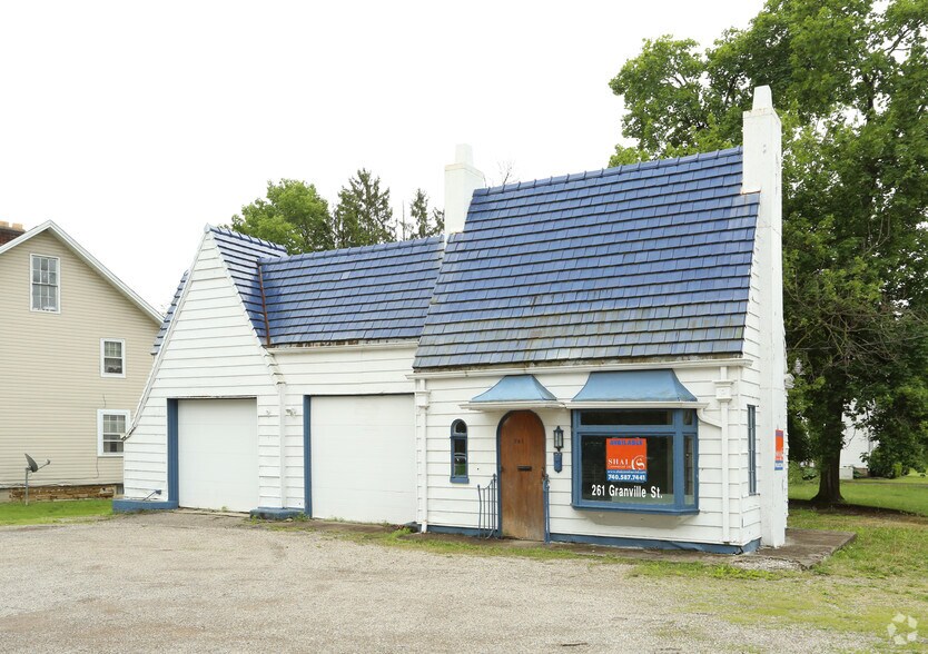 261 Granville St, Newark, OH à vendre - Photo principale - Image 2 de 5