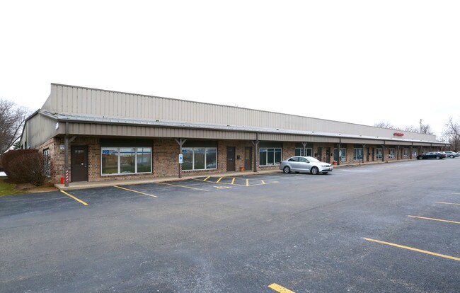Plus de détails pour 600 Industrial Dr, Cary, IL - Local d'activités à louer