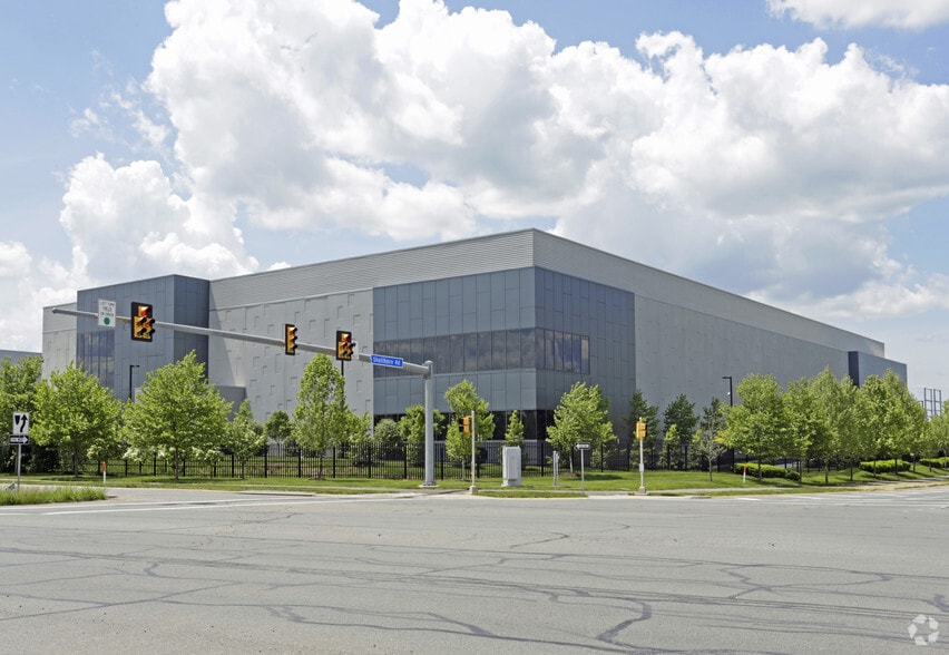 44100 Digital Loudoun Plz, Ashburn, VA for sale - Primary Photo - Image 1 of 1