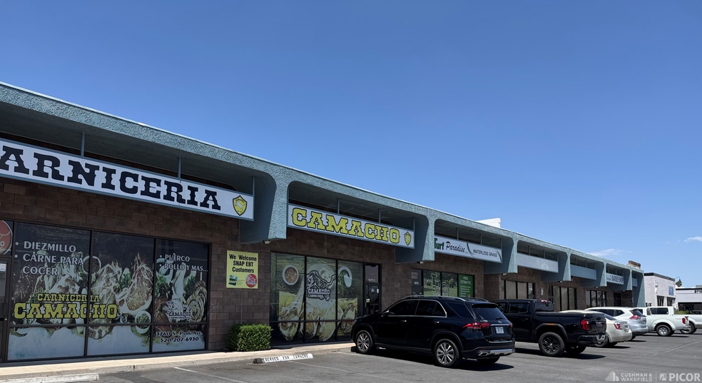 3760-3770 S Park Ave, Tucson, AZ à louer - Photo du bâtiment - Image 2 de 4