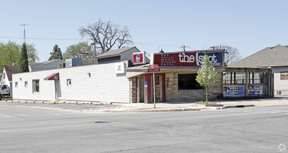 1010 W Broadway St, Bradley, IL for sale - Primary Photo - Image 1 of 14