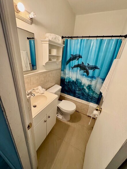 308 Monroe St, Hollywood, FL à vendre - Photo intérieure - Image 3 de 19