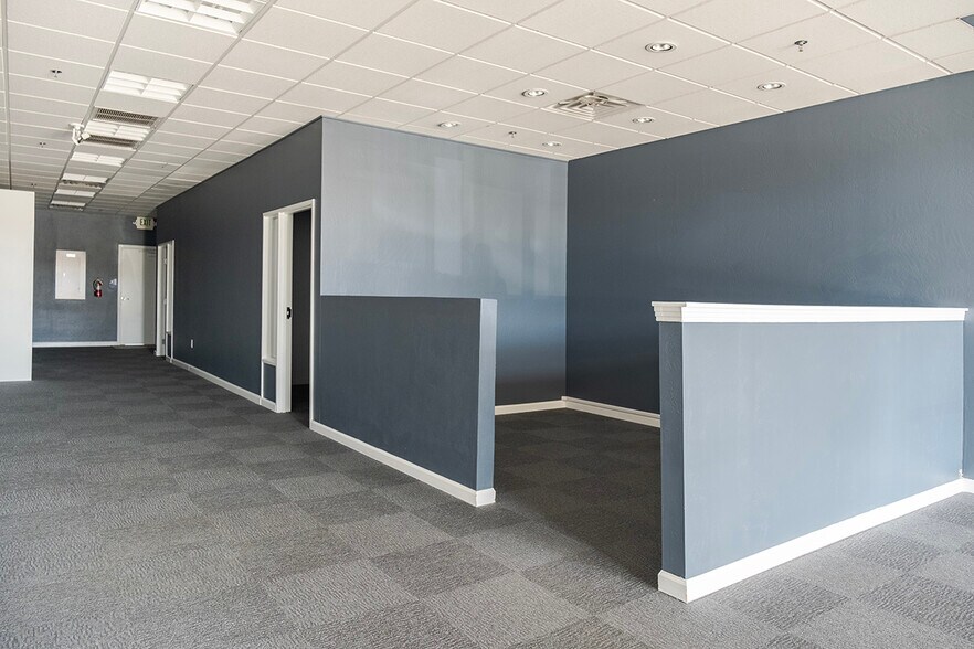 N Imperial Ave, El Centro, CA à louer - Photo intérieure - Image 3 de 11