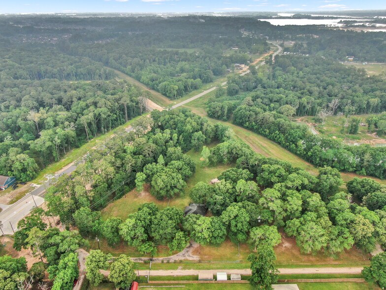 19710 Lowe St, Porter, TX à vendre - Aérien - Image 3 de 11