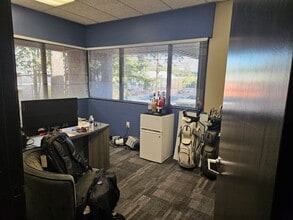 2555 3rd St, Sacramento, CA à louer Photo intérieure- Image 2 de 7