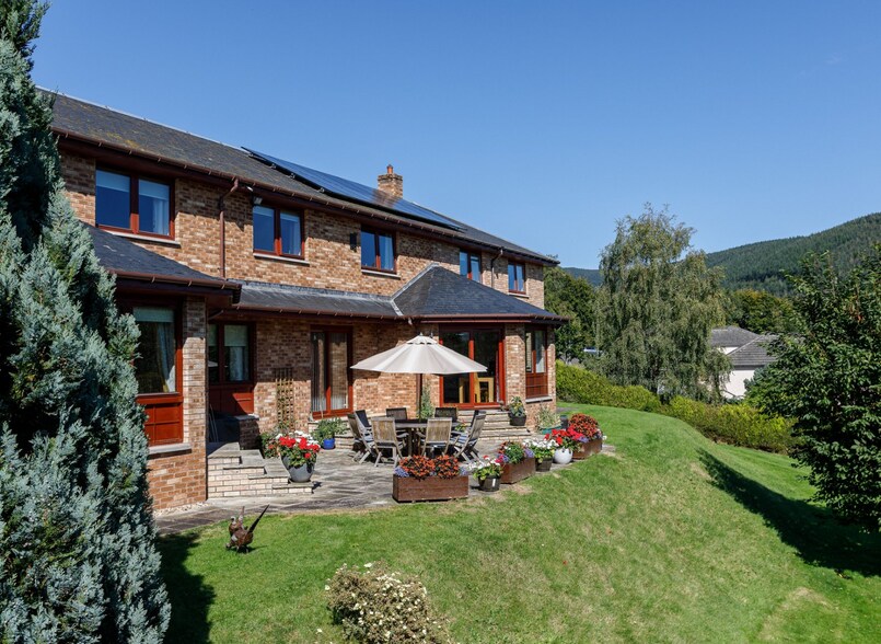 16 St. Ronan's Ter, Innerleithen à vendre - Photo principale - Image 1 de 13