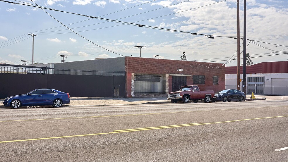 3858 Broadway Pl, Los Angeles, CA for lease - Building Photo - Image 2 of 14