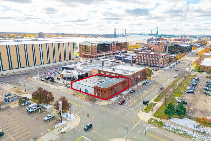 1501-1515 W Lafayette Blvd, Detroit, MI à vendre - Photo du bâtiment - Image 2 de 14
