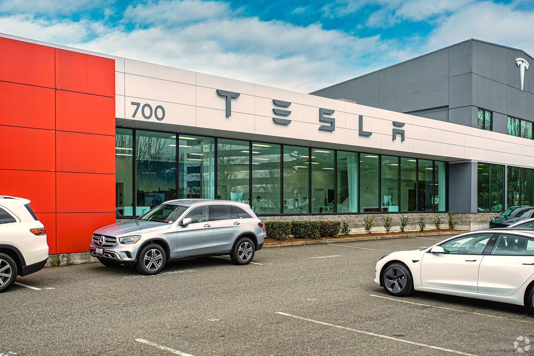 700 S Grady Way, Renton, WA for lease Primary Photo- Image 1 of 5