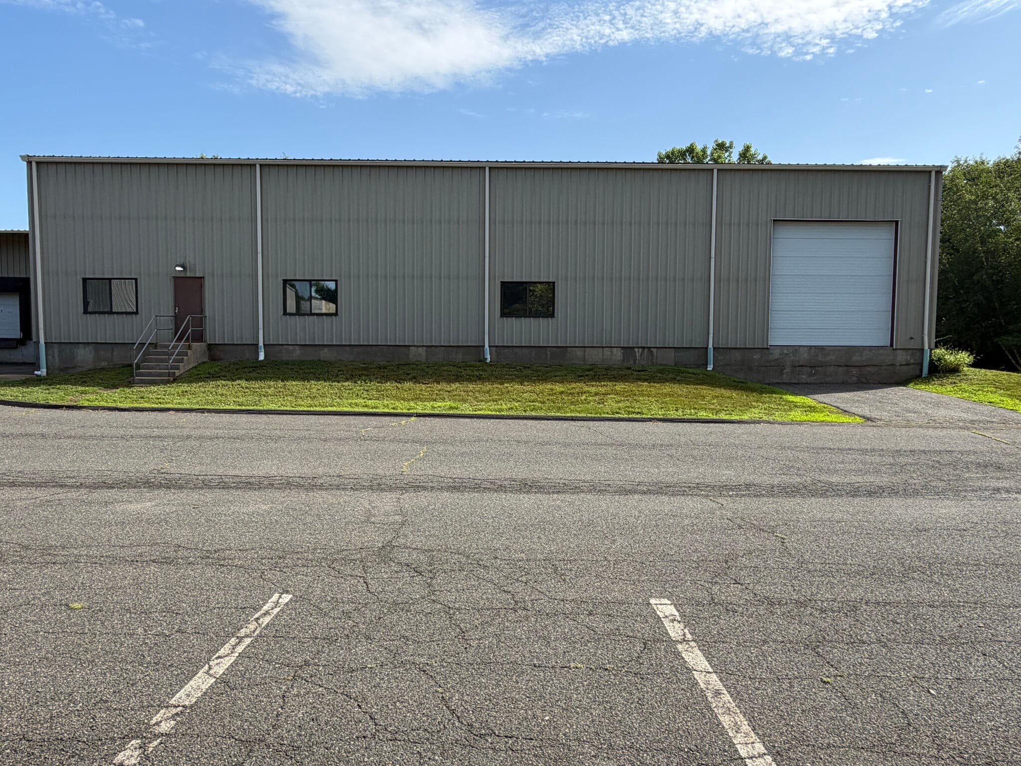 6 Industrial Pky, Easthampton, MA for lease Building Photo- Image 1 of 6