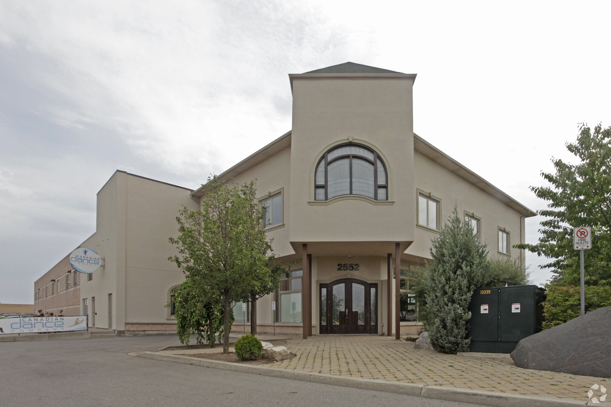 2552 Bristol Cir, Oakville, ON à vendre Photo principale- Image 1 de 1