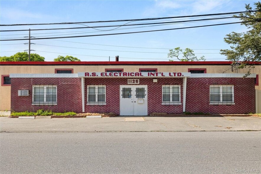 1113-1125 Prospect Ave, West Islip, NY for sale - Building Photo - Image 2 of 21
