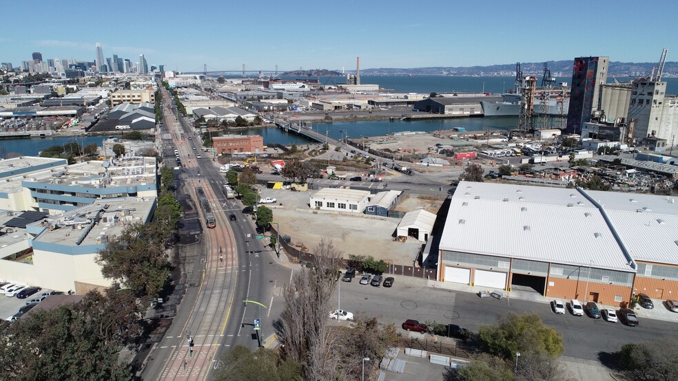 3521 3rd St, San Francisco, CA for lease - Building Photo - Image 2 of 4