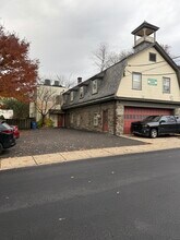 7916 Queen St, Wyndmoor, PA for lease Building Photo- Image 1 of 6