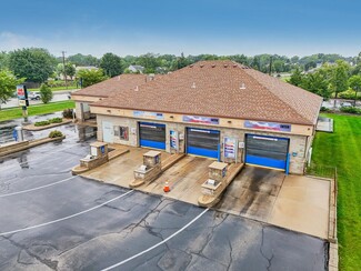 Plus de détails pour 14967 W National Ave, New Berlin, WI - Spécialité à vendre