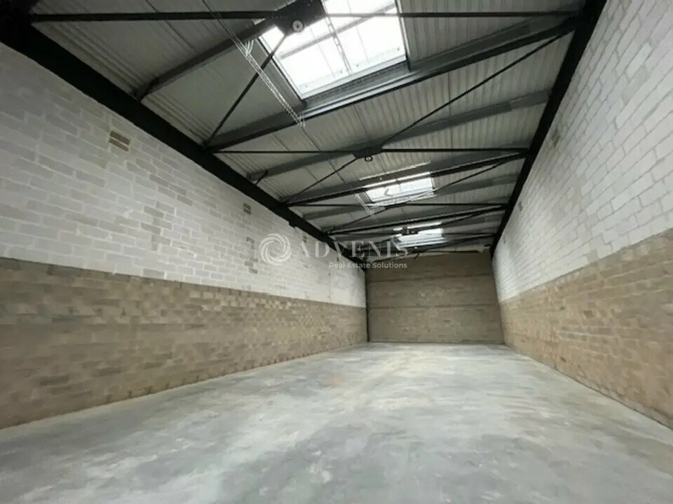 Flex in Plaisir for sale Building Photo- Image 1 of 6