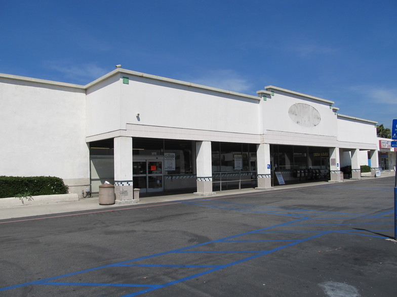 2809 E Lincoln Ave, Anaheim, CA for lease - Building Photo - Image 3 of 15