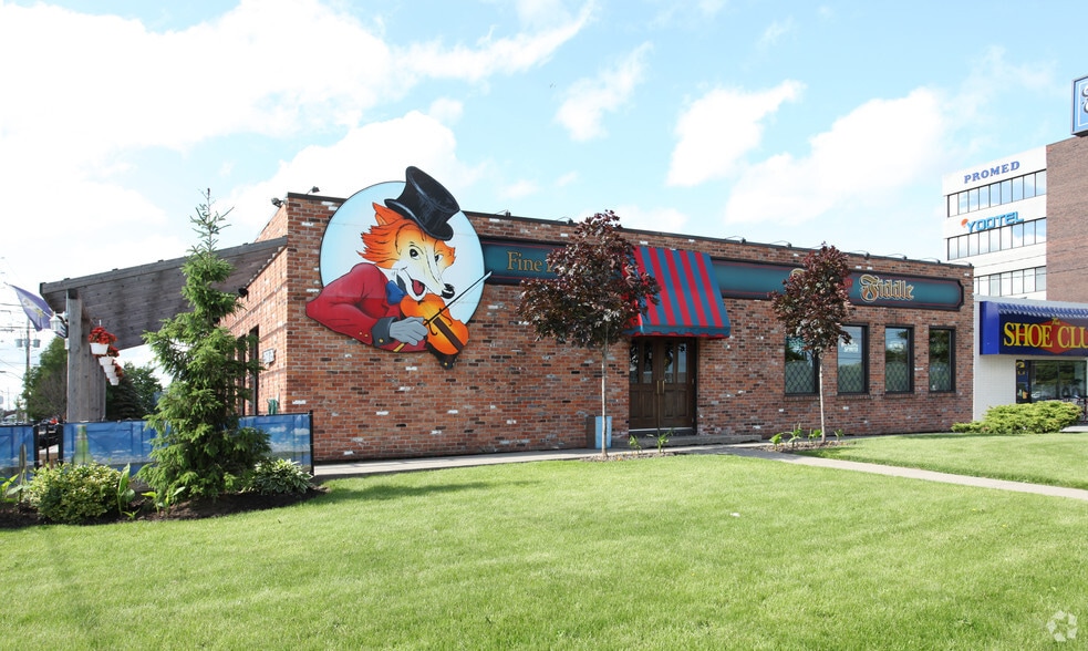 1285 Finch Ave, Toronto, ON for sale - Building Photo - Image 1 of 1