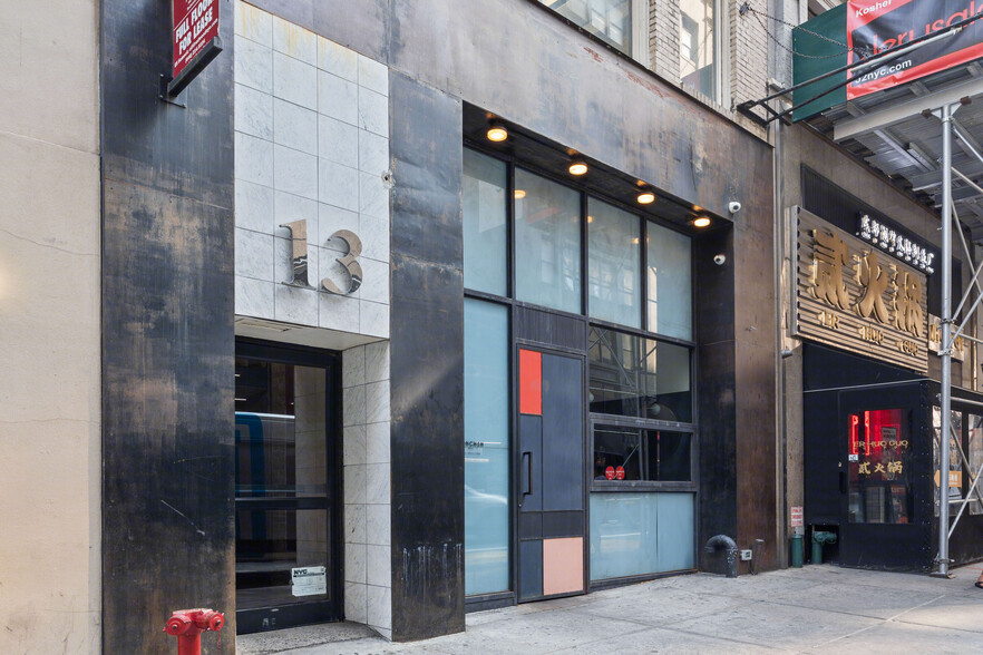 13 W 36th St, New York, NY for lease - Building Photo - Image 2 of 7