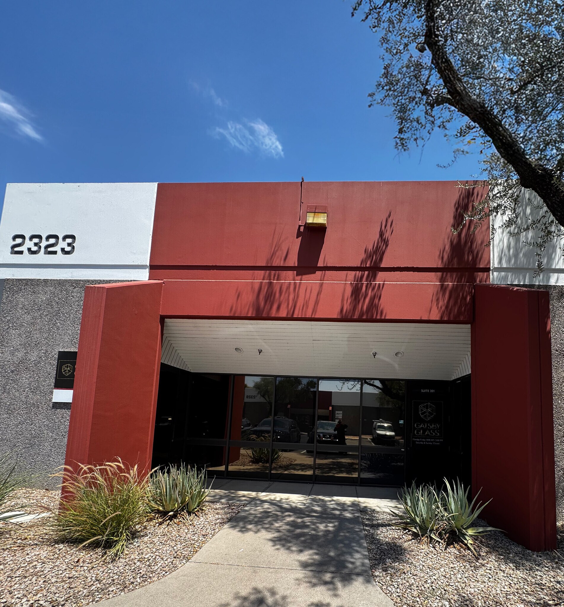 2323 W Mescal St, Phoenix, AZ à louer Photo du bâtiment- Image 1 de 4