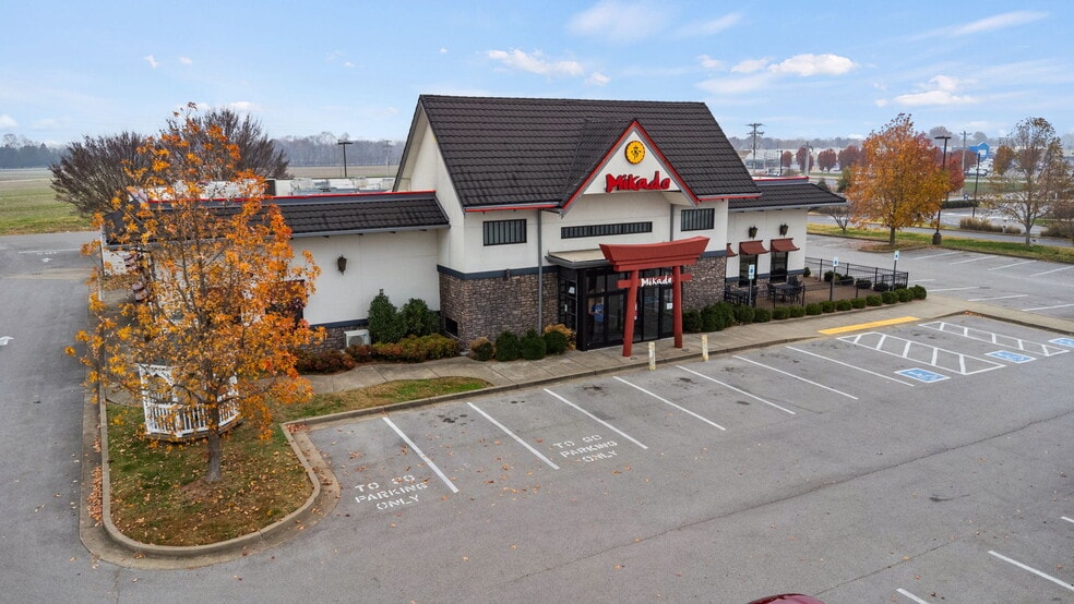 209 Claire Ave, Oak Grove, KY for sale - Building Photo - Image 1 of 25